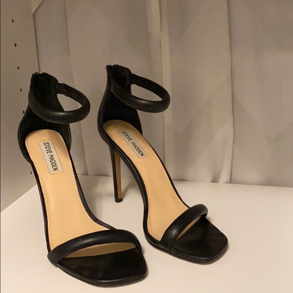 Steve Madden ; Fancier black pu leather 8.5